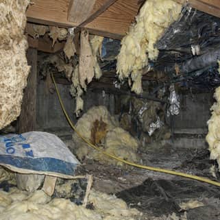 Crawl space before remediation